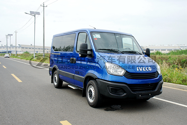 中意SZY5035XSW商务车